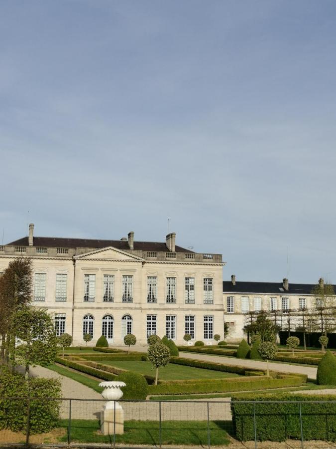 Le Clos Du Lys Châlons-en-Champagne Kültér fotó